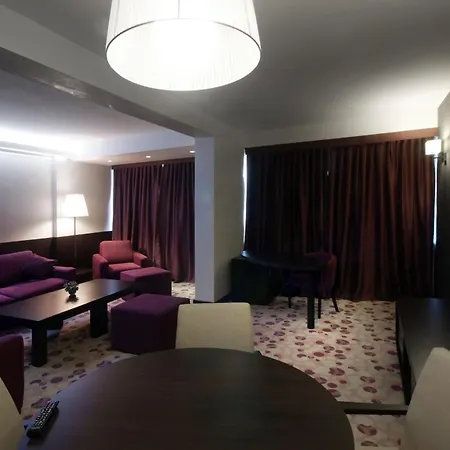Park 4*