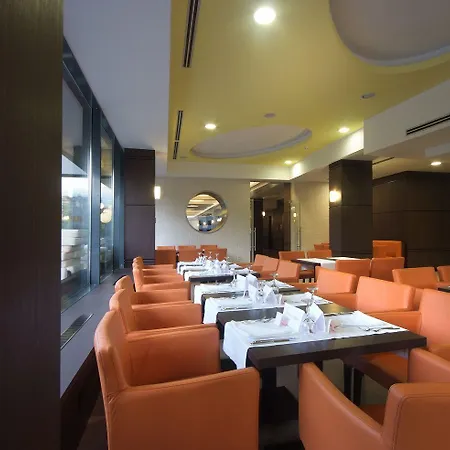 多博伊公园酒店 4* 多博伊
