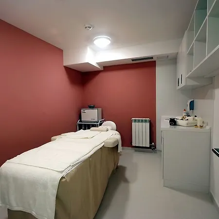 Park Hotell 4*