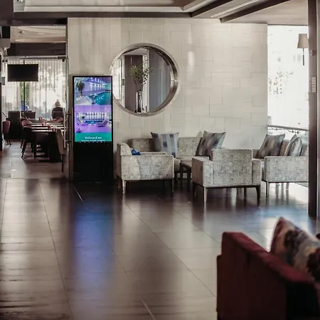 Park Hotell 4*