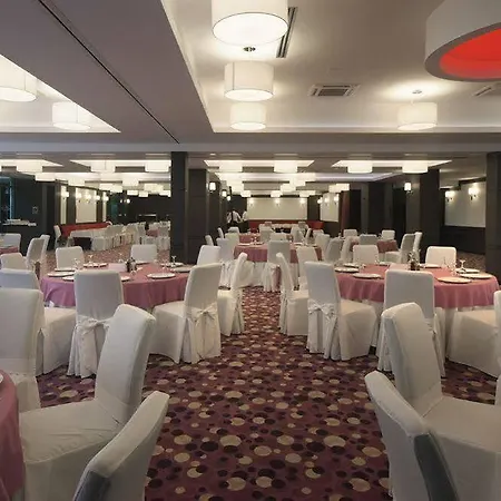多博伊公园酒店 酒店